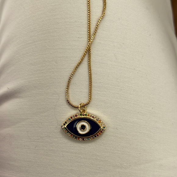 Jewelry - Cute necklace!Final Offer